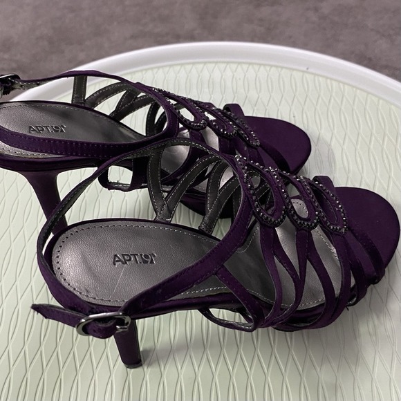 NWOB Women's Apt. 9 Bejeweled‎ Strappy Purple Heels in Sz. 7. Heel= 4" - Picture 4 of 12
